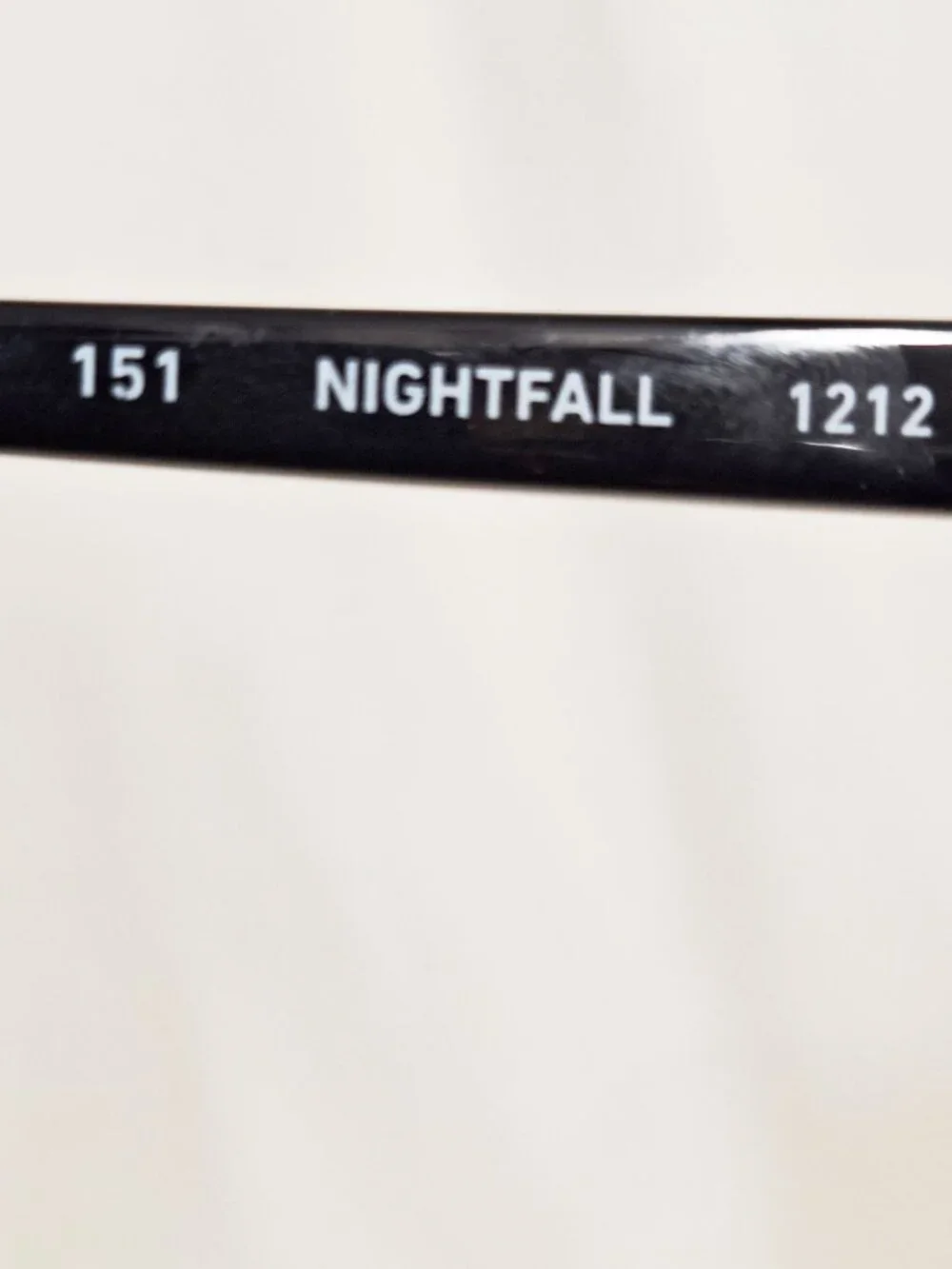 Quay Shield Sunglasses NIGHTFALL Oversized Polarized 1212 Black/pink lenses